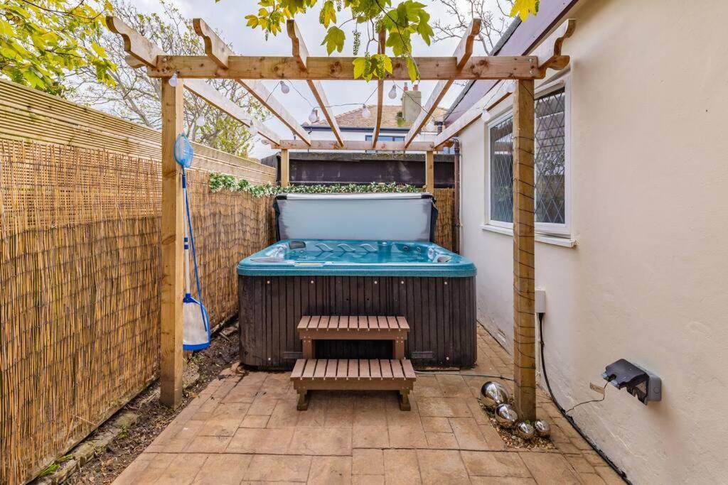 Villa The Hideaway Cleveleys Exterior foto